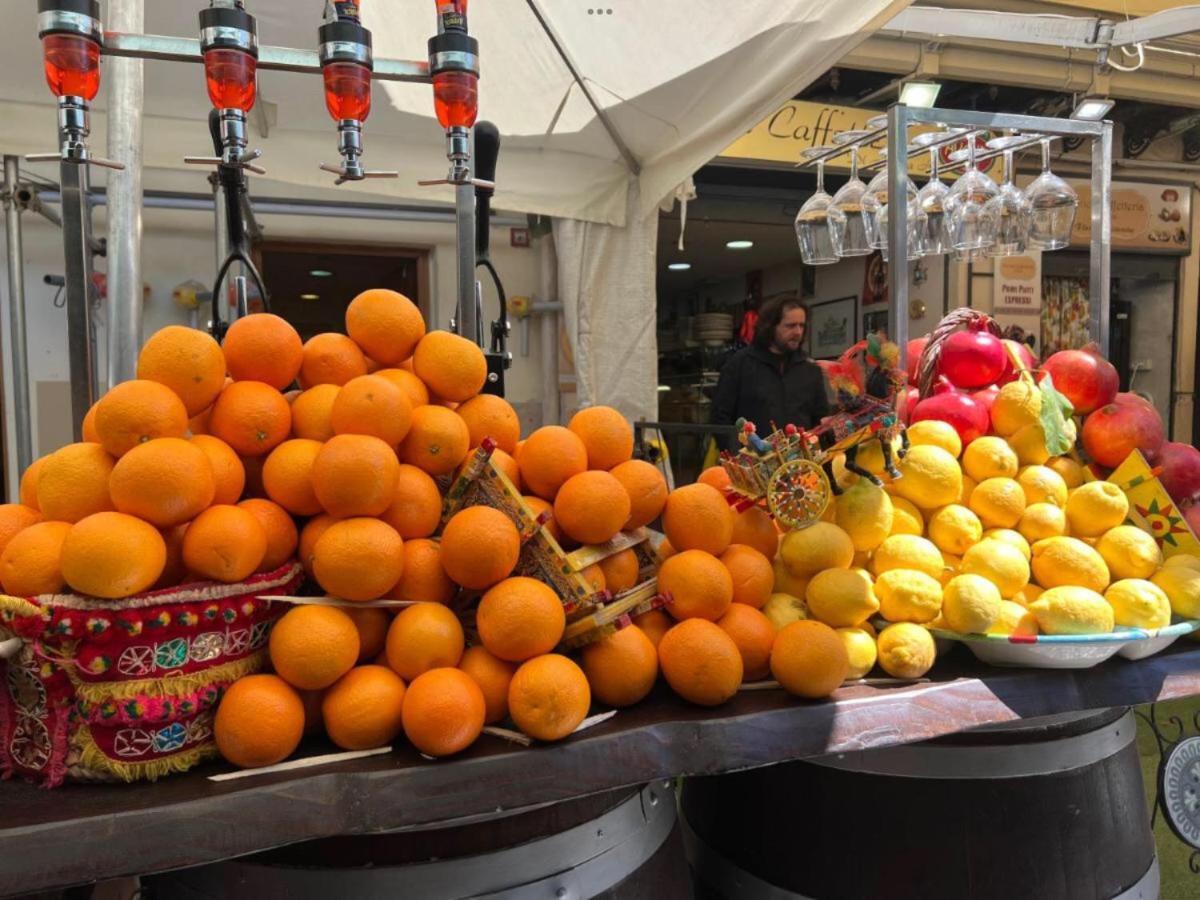 Un Raggio Di Sole Al Massimo Lejlighed Palermo Eksteriør billede